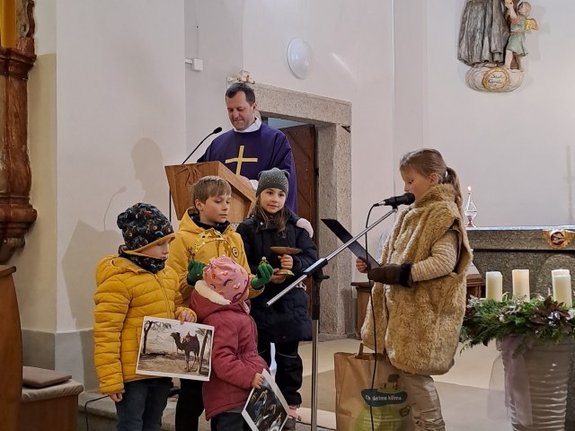 Dětská mše - Noemova archa - velbloud 1