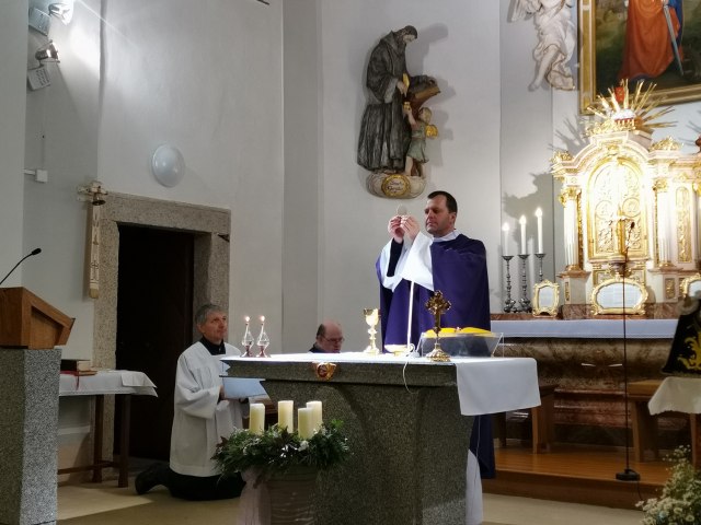 Dětská mše - Noemova archa - velbloud 1